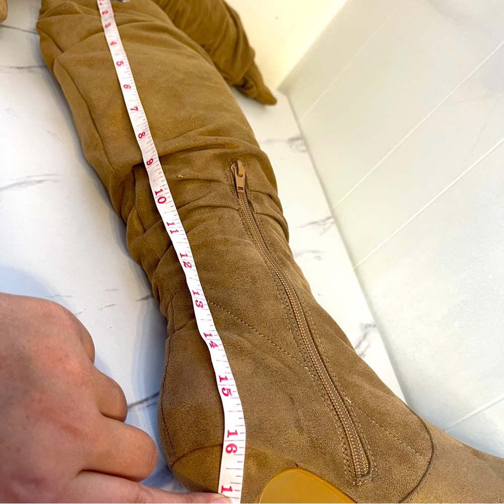 Bellini Stilettos Tan Faux Suede Ruched Knee-High Boots Size 8.5M - Picture 10 of 11
